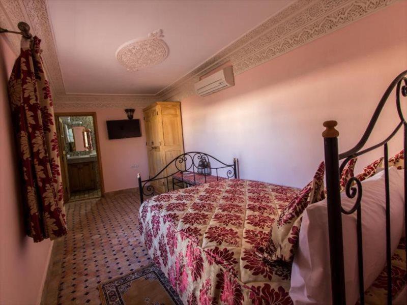Riad Taryana Фес Экстерьер фото