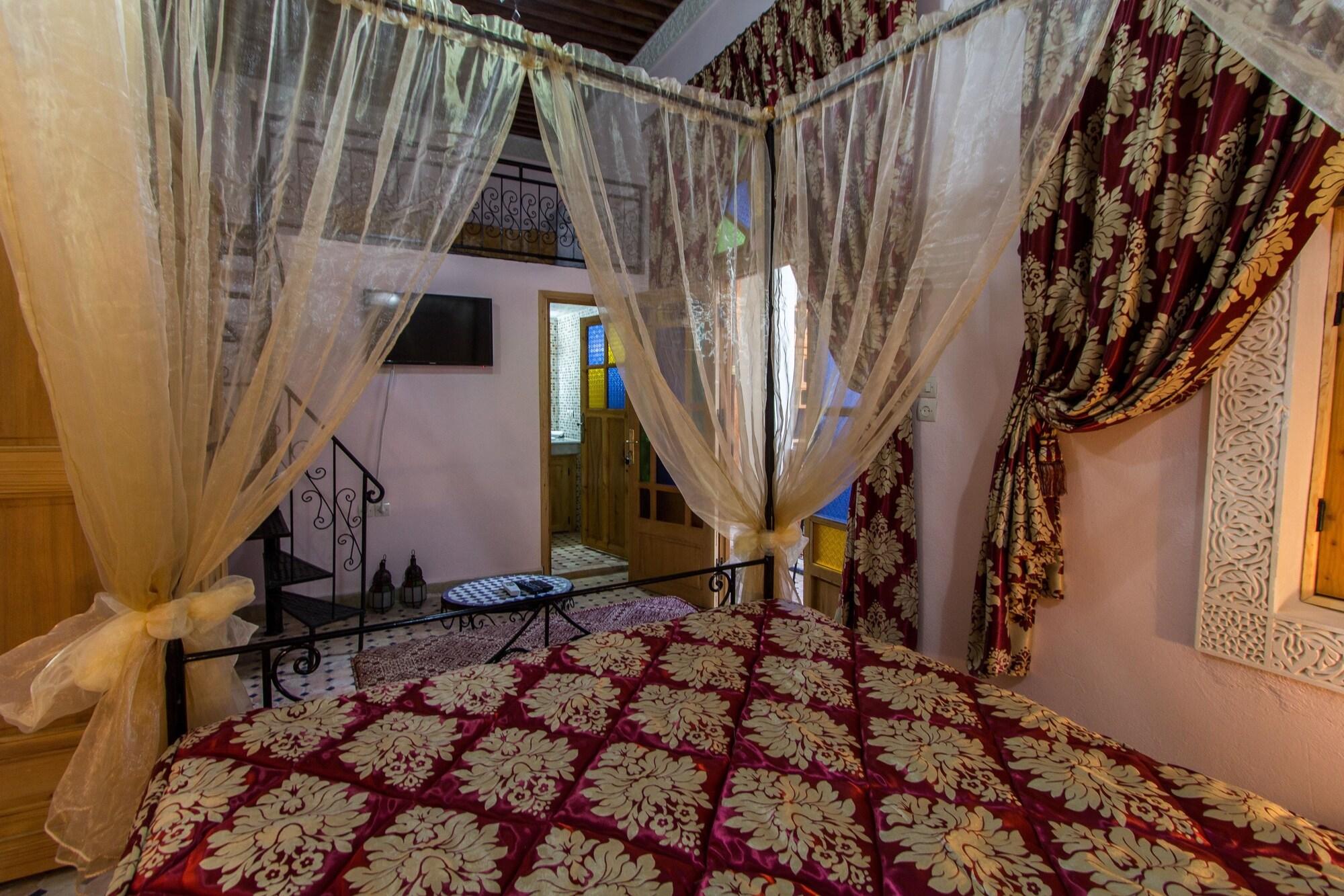 Riad Taryana Фес Экстерьер фото