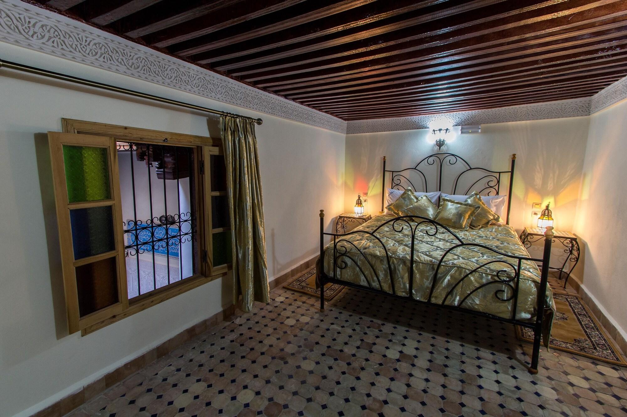Riad Taryana Фес Экстерьер фото