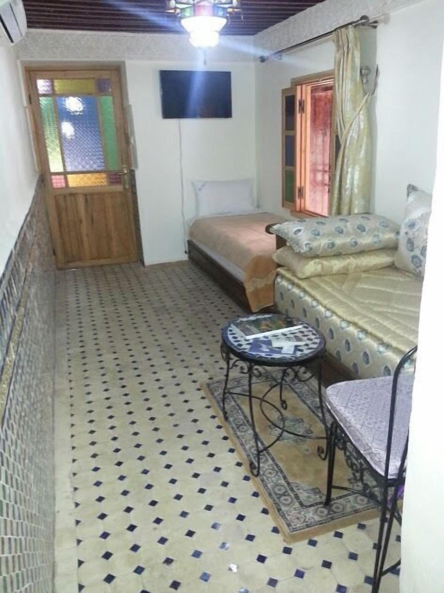 Riad Taryana Фес Экстерьер фото
