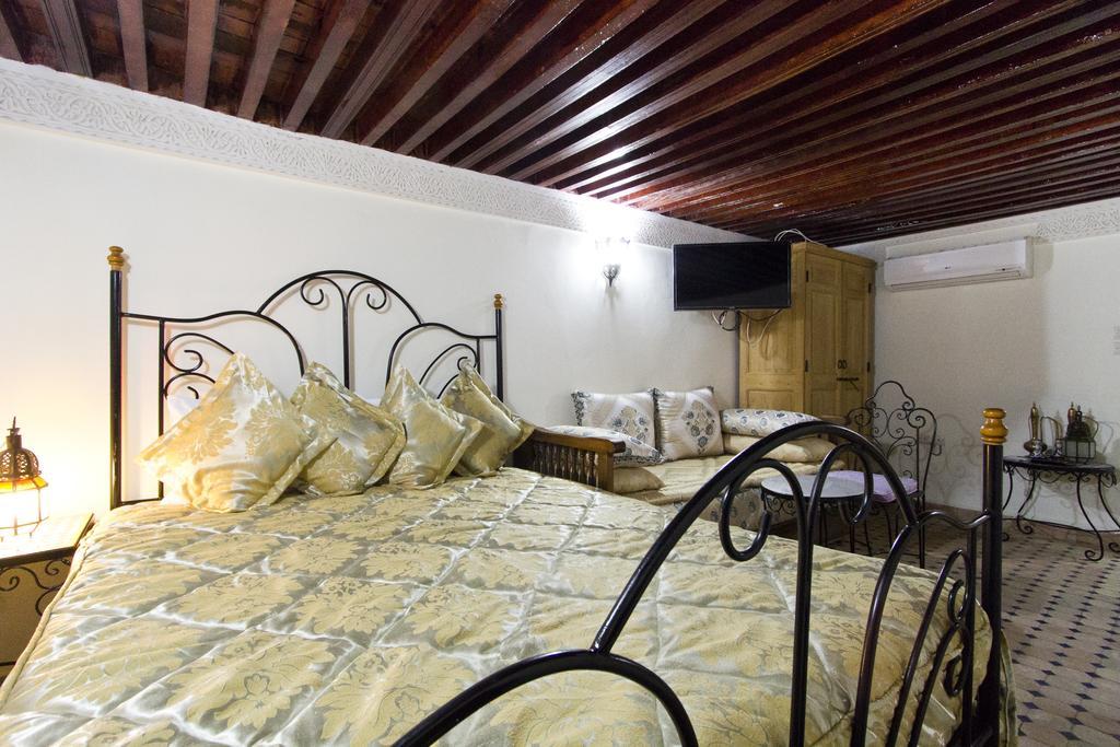 Riad Taryana Фес Экстерьер фото
